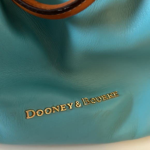 Dooney and Bourke purse - Picture 2 of 7